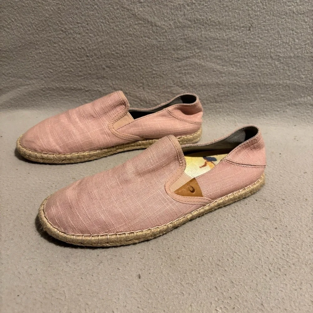 OluKai Kaula Pa’a Kapa Canvas Pink Rose Sea Salt Loafers Slip on Shoes size 6.5